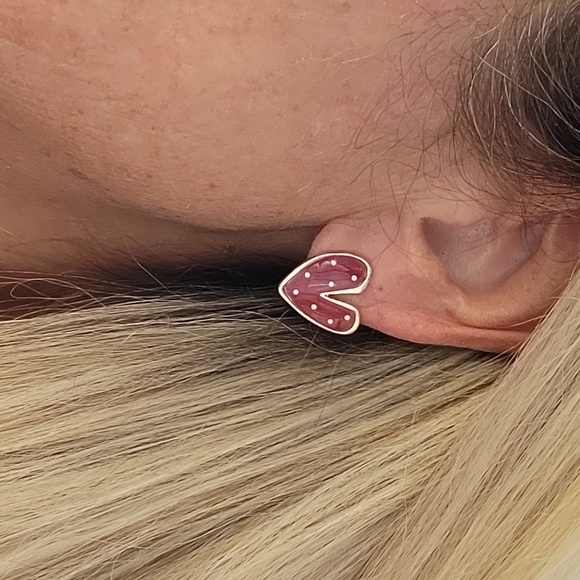 🔥LAST PAIR🔥 SWISS DOT HEART EARRINGS - Picture 3 of 6